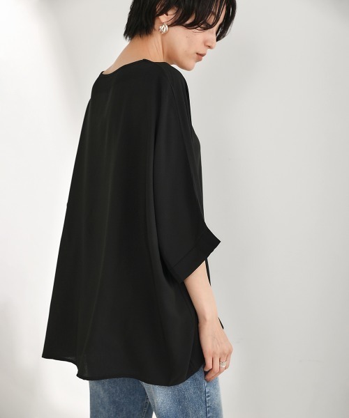 Bou Jeloud(ブージュルード)の「サラッと素材◆ドルマンブラウス(シャツ/ブラウス・レディース・ブラック/オフホワイト/ライム/ブルー/グレイッシュベージュ/チャコールグレー/パープル/ダークグリーン/キャメル/グリーン系その他・FREE)」の18枚目の写真