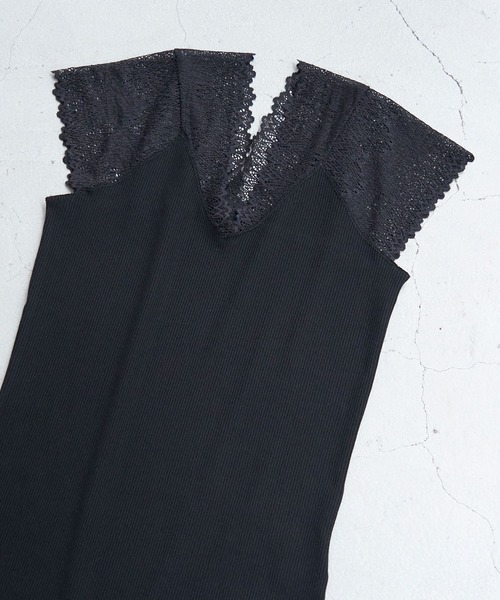 ROPE' PICNIC（ロペピクニック）の「袖レースVネックテレコトップス（タンクトップ・レディース・ブラック/オフホワイト/ブラウン・40/38）」の3枚目の写真