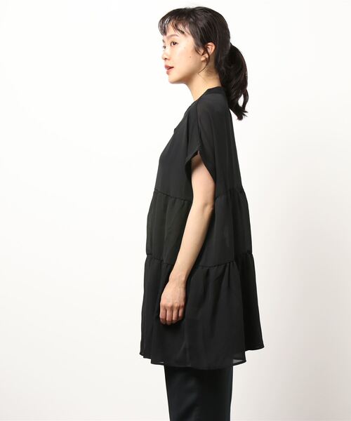 VENCEEXCHANGE（ヴァンスエクスチェンジ）の「半袖ティアードブラウス（シャツ/ブラウス・レディース・ブラック/オフホワイト/ブルー/ベージュ系その他・M）」の5枚目の写真