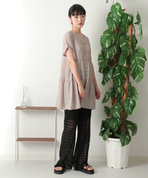 VENCEEXCHANGE（ヴァンスエクスチェンジ）の「半袖ティアードブラウス（シャツ/ブラウス・レディース・ブラック/オフホワイト/ブルー/ベージュ系その他・M）」の19枚目の写真