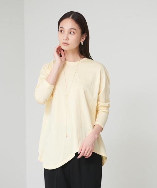 qualite(カリテ)の「アシメコットンカットソー(Tシャツ/カットソー・レディース・ダークブラウン/オフホワイト/イエロー/ホワイト/ブラック・フリー)」の5枚目の写真