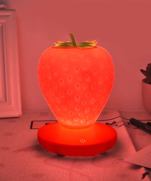 aimoha(アイモハ)の「いちごのミニ卓上ライト(照明・レディース・ホワイト/レッド/ピンク・FREE)」の6枚目の写真