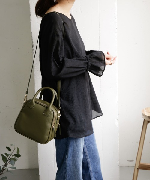 URBAN RESEARCH DOORS(アーバンリサーチドアーズ)の「楊柳キャンディスリーブチュニック(Tシャツ/カットソー・レディース・ブラック/グレー系その他/ライトベージュ・ONE)」の2枚目の写真