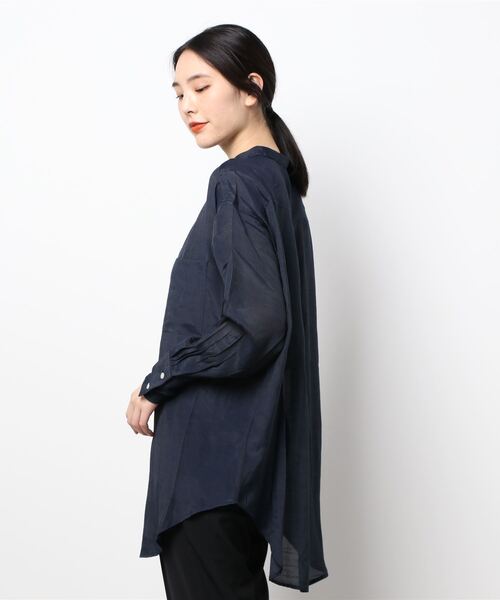 Lugnoncure（ルノンキュール）の「シアービッグカフスシャツ（シャツ/ブラウス・レディース・オフホワイト/ネイビー/イエロー・ﾌﾘ-）」の5枚目の写真