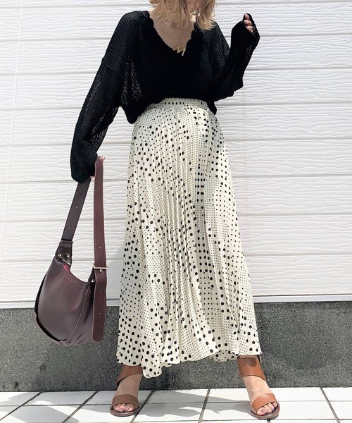 Q(キュー)の「ラウンドショルダーバッグ(ショルダーバッグ・レディース・ダークブラウン/ブラック/アイボリー・ONE SIZE)」の13枚目の写真