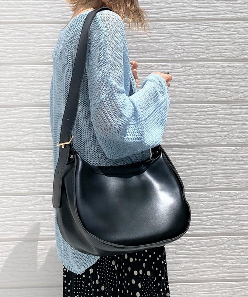 Q(キュー)の「ラウンドショルダーバッグ(ショルダーバッグ・レディース・ダークブラウン/ブラック/アイボリー・ONE SIZE)」の7枚目の写真