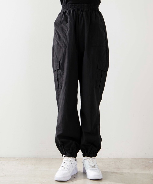 WEGO（ウィゴー）の「WEGO/ナイロンカーゴパンツ（カーゴパンツ・レディース・ブラック/グレー・FREE）」の3枚目の写真