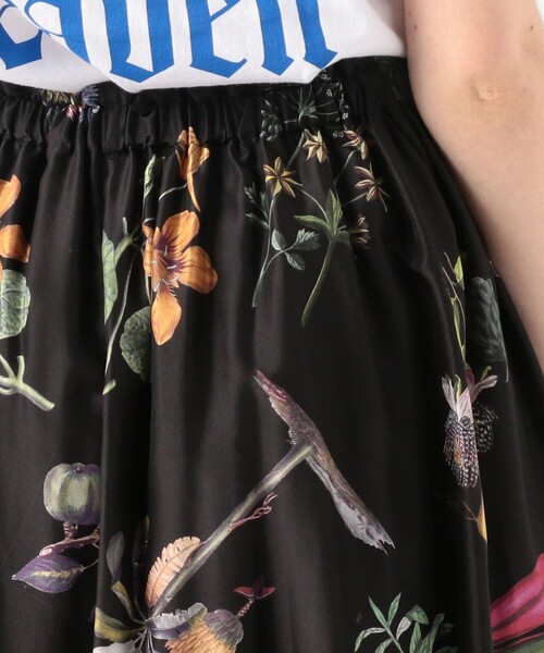 caban（キャバン）の「□シルク ボタニカルプリントロング