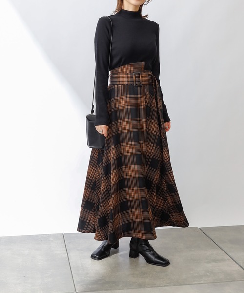 COLONY 2139（コロニートゥーワンスリーナイン）の「ギザコットンリブハイネック長袖Tシャツ/ロンT（Tシャツ/カットソー・レディース・ホワイト/ブラック/グリーン・SMALL/MEDIUM/LARGE）」の8枚目の写真