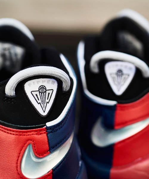 NIKE（ナイキ）の「NIKE AIR MORE UPTEMPO '96 / ナイキ エア モア アップテンポ  【SP】（スニーカー・メンズ・ブラック・28.5cm/26.5cm/28.0cm/25.5cm/27.0cm/30.0cm/24.0cm/25.0cm/27.5cm/29.0cm/24.5cm/26.0cm）」の6枚目の写真