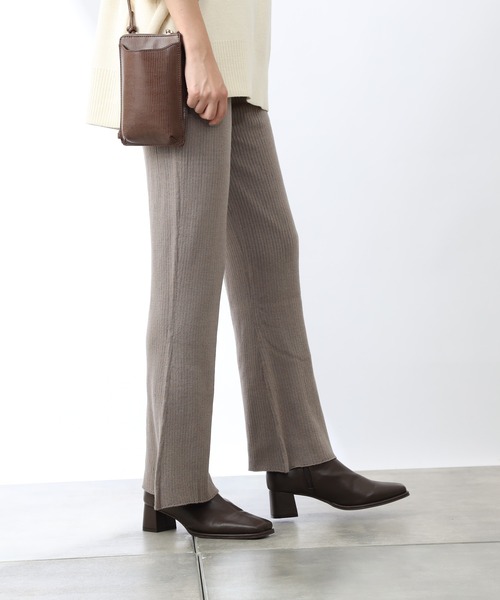 COLONY 2139(コロニートゥーワンスリーナイン)の「リサイクルポリリブニットパンツ(セットアップ可)(その他パンツ・レディース・ブラック/グリーン/グレイッシュベージュ・MEDIUM/LARGE)」の5枚目の写真