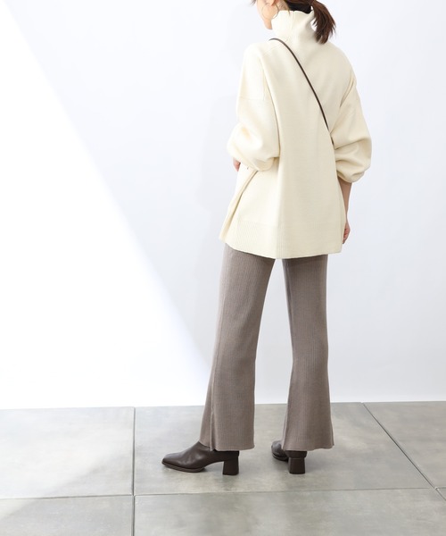 COLONY 2139(コロニートゥーワンスリーナイン)の「リサイクルポリリブニットパンツ(セットアップ可)(その他パンツ・レディース・ブラック/グリーン/グレイッシュベージュ・MEDIUM/LARGE)」の11枚目の写真