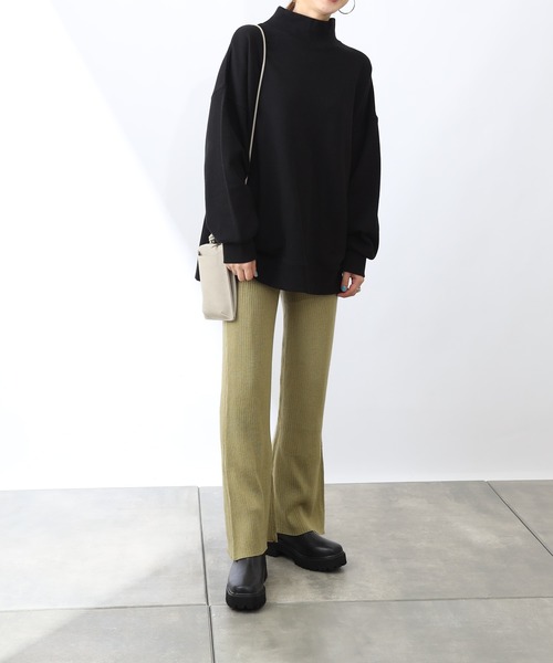 COLONY 2139(コロニートゥーワンスリーナイン)の「リサイクルポリリブニットパンツ(セットアップ可)(その他パンツ・レディース・ブラック/グリーン/グレイッシュベージュ・MEDIUM/LARGE)」の21枚目の写真