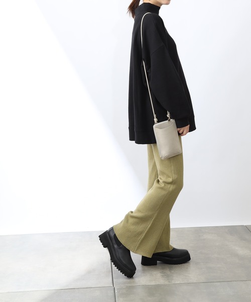 COLONY 2139(コロニートゥーワンスリーナイン)の「リサイクルポリリブニットパンツ(セットアップ可)(その他パンツ・レディース・ブラック/グリーン/グレイッシュベージュ・MEDIUM/LARGE)」の12枚目の写真