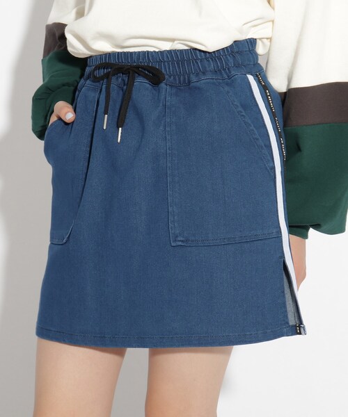 PINK-latte（ピンクラテ）の「◆微起毛イージー台形スカート（スカート・キッズ・ブラック/ライトベージュ/ブルー系3/ブルー系9・02/14/15 /16）」の4枚目の写真