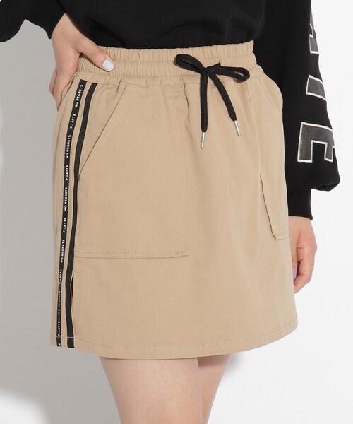 PINK-latte（ピンクラテ）の「◆微起毛イージー台形スカート（スカート・キッズ・ブラック/ライトベージュ/ブルー系3/ブルー系9・02/14/15 /16）」の3枚目の写真