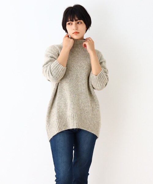 DRESKIP（ドレスキップ）の「◆ふわふわハイネックゆったりニット（ニット/セーター・レディース・ダークブラウン/グレー系その他/ライトベージュ/グリーン系/ライトグレー/ピンク系・02/03/04）」の4枚目の写真