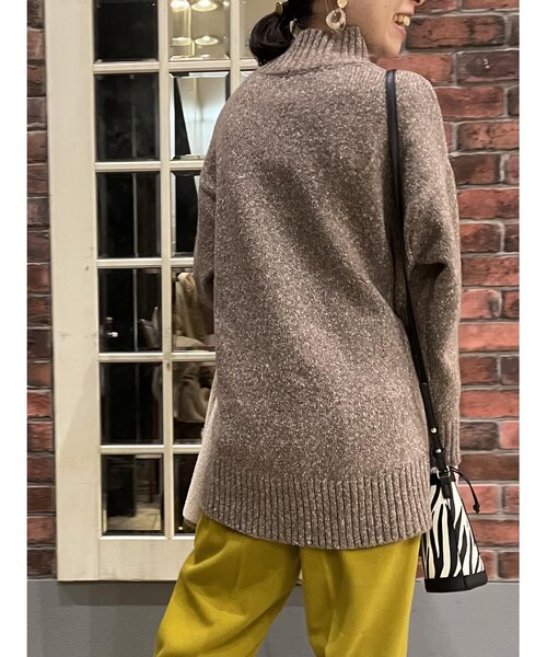 DRESKIP（ドレスキップ）の「◆ふわふわハイネックゆったりニット（ニット/セーター・レディース・ダークブラウン/グレー系その他/ライトベージュ/グリーン系/ライトグレー/ピンク系・02/03/04）」の7枚目の写真