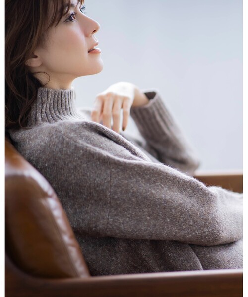 DRESKIP（ドレスキップ）の「◆ふわふわハイネックゆったりニット（ニット/セーター・レディース・ダークブラウン/グレー系その他/ライトベージュ/グリーン系/ライトグレー/ピンク系・02/03/04）」の20枚目の写真