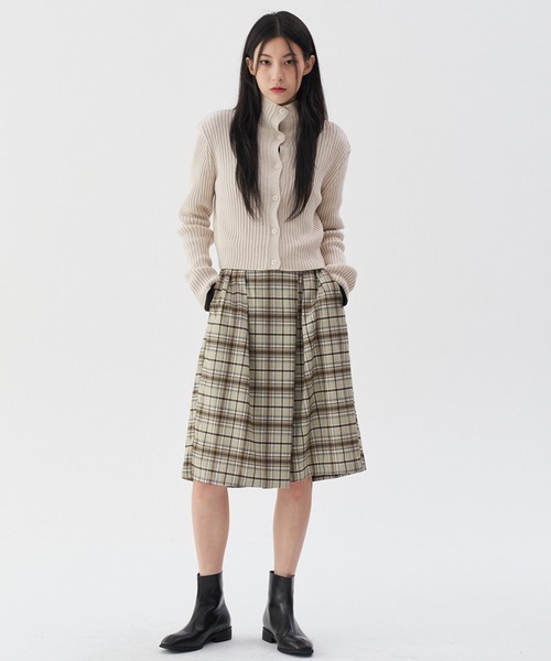 FEKETE(フェケテ)の「FEKETE WRAPPING CHECK HALF PANTS(その他パンツ・レディース・ベージュ/ブラウン・FREE)」の5枚目の写真
