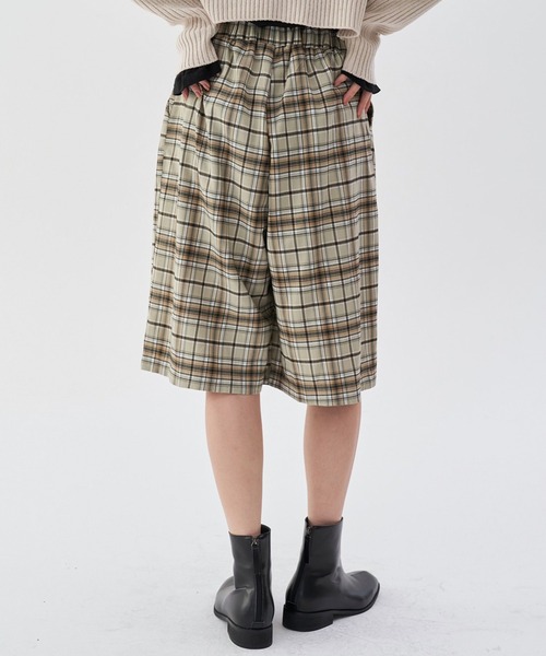 FEKETE(フェケテ)の「FEKETE WRAPPING CHECK HALF PANTS(その他パンツ・レディース・ベージュ/ブラウン・FREE)」の13枚目の写真
