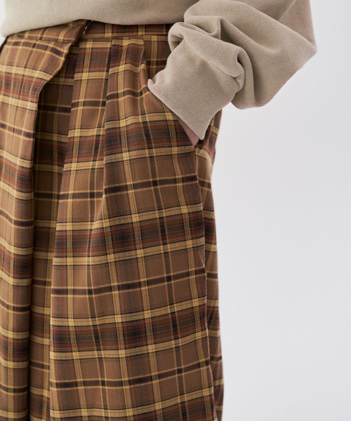 FEKETE(フェケテ)の「FEKETE WRAPPING CHECK HALF PANTS(その他パンツ・レディース・ベージュ/ブラウン・FREE)」の17枚目の写真