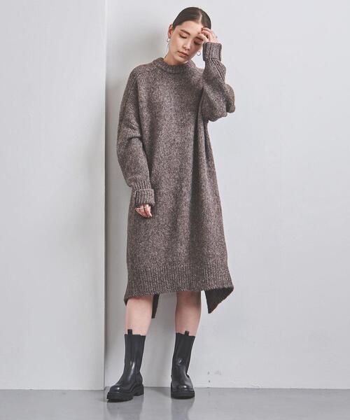 HYKE（ハイク）の「＜HYKE（ハイク）＞クルーネック ニットワンピース ■■■（ワンピース・レディース・グレー/ライトグレー・1）」の8枚目の写真