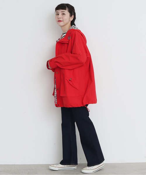 CHILD WOMAN(チャイルドウーマン)の「綿ナイロングログランマウンテンパーカー(ブルゾン・レディース・ベージュ/レッド・FREE)」の14枚目の写真