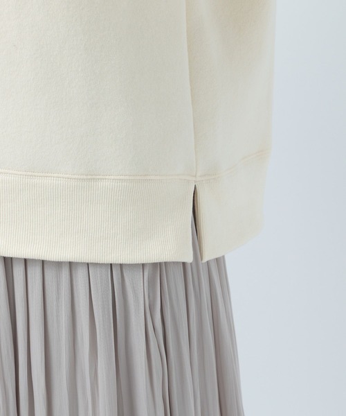 BAYFLOW（ベイフロー）の「ロゴクルースウェット（スウェット・レディース・ブルー/グリーン/アイボリー・FREE）」の5枚目の写真