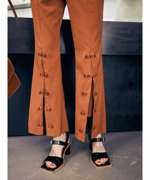 EVRIS（エヴリス）の「フロントボタンフレアパンツ（その他パンツ・レディース・オレンジ/ブラック/ミント・MEDIUM/SMALL）」の17枚目の写真