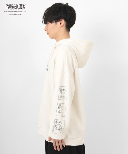 PEANUTS(ピーナッツ)の「【PEANUTS/ピーナッツ】スヌーピー ビッグシルエット 袖プリント プルパーカー/フーディー(パーカー・レディース・オフホワイト/オレンジ/ミント/マルチ・M/L/XL)」の17枚目の写真