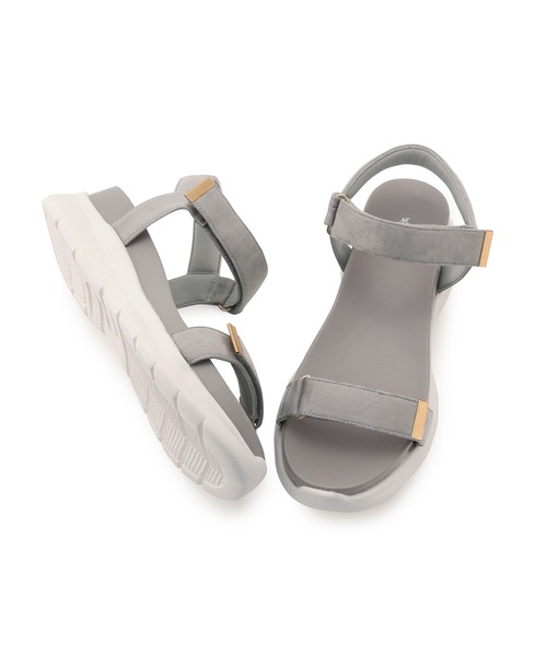 ROPE' PICNIC（ロペピクニック）の「ワニカンベルクロスニーカーサンダル（サンダル・レディース・ブラック系その他2/グレー/ベージュ/ブラック・L/M/S）」の11枚目の写真