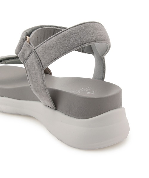 ROPE' PICNIC（ロペピクニック）の「ワニカンベルクロスニーカーサンダル（サンダル・レディース・ブラック系その他2/グレー/ベージュ/ブラック・L/M/S）」の5枚目の写真