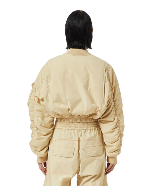 DIESEL(ディーゼル)の「レディース ブルゾン ジャケット ショート丈 3Dポケット(ブルゾン・レディース・カーキ/アイボリー・SMALL/MEDIUM/LARGE/X-SMALL)」の16枚目の写真