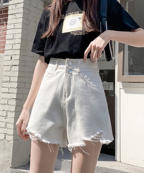 meJane(ミージェーン)の「カットオフダメージデニムショートパンツ(デニムパンツ・レディース・ホワイト/ブラック/スミクロ・S/M/L)」の8枚目の写真