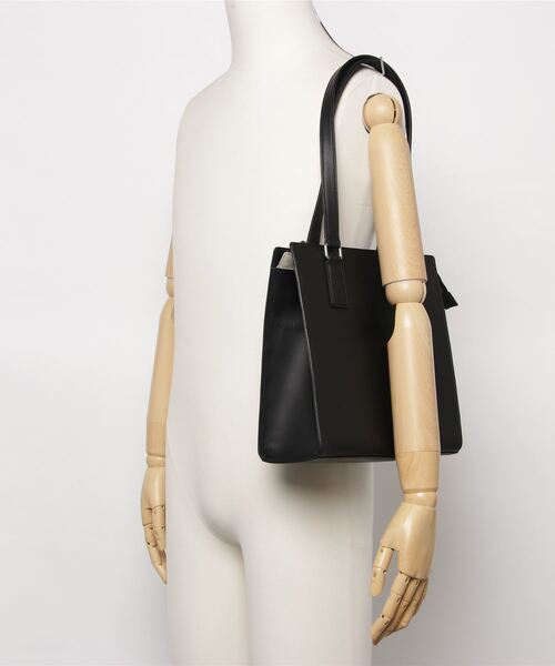 MARGARET HOWELL idea（マーガレット・ハウエルアイデア）の「MARGARET