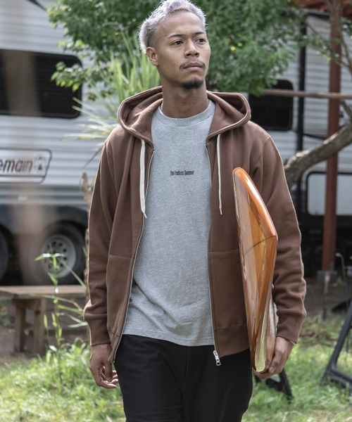 The Endless Summer（エンドレスサマー）の「The Endless Summer/エンドレスサマー オーガニックコットン フレンチテリー裏毛ジップパーカー＜セットアップ可能＞（パーカー・メンズ・ブラック/ブラウン/グレー・S/M/L）」の11枚目の写真