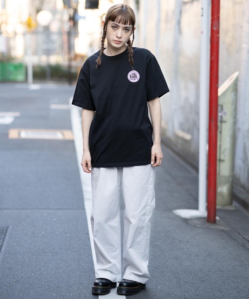 X-girl（エックスガール）の「WORLD LOGO S/S TEE/ワールドロゴ　Tシャツ（Tシャツ/カットソー・レディース・ホワイト/ライトブルー/ブラック・XL/L/S/M）」の7枚目の写真