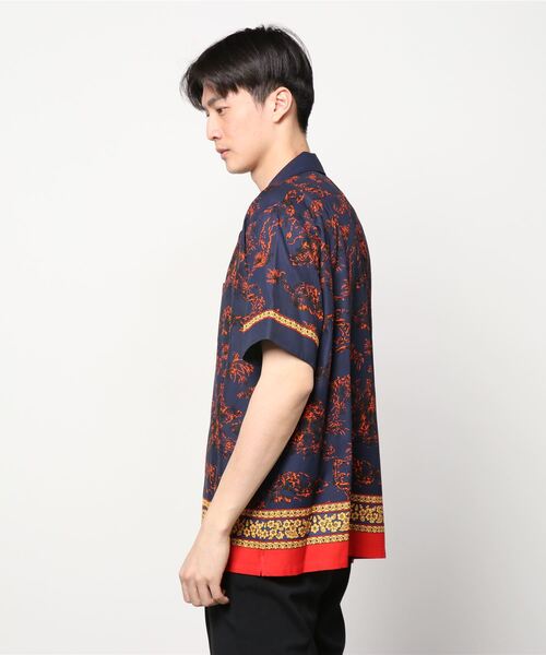 TOGA VIRILIS(トーガ ビリリース)の「Cupra cotton print shirt(シャツ/ブラウス・メンズ・ネイビー/ホワイト・48/46)」の3枚目の写真