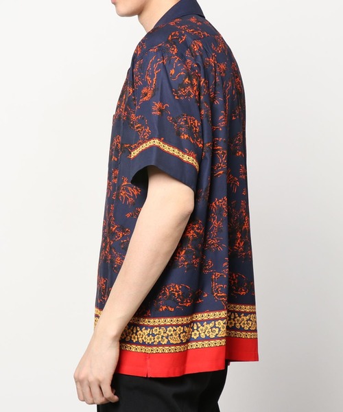 TOGA VIRILIS(トーガ ビリリース)の「Cupra cotton print shirt(シャツ/ブラウス・メンズ・ネイビー/ホワイト・48/46)」の6枚目の写真