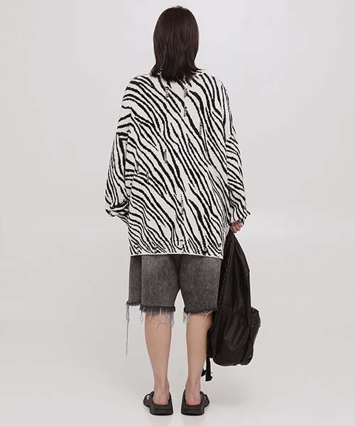 MASONPRINCE(メイソンプリンス)の「【MASONPRINCE】Oversized tiger pattern damage cotton cardigan KS3058(カーディガン/ボレロ・メンズ・ブラック/オレンジ・XL/S/M/L)」の12枚目の写真
