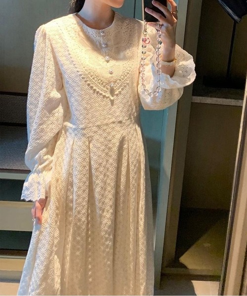 Leja（レジャ）の「【LEJA】パールボタンレース総柄フレアロングワンピース（ワンピース・レディース・ホワイト/ブラック・FREE）」の8枚目の写真