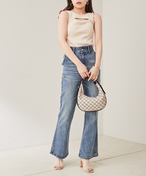 Chico（チコ）の「パット付き胸開きアメスリリブタンク（タンクトップ・レディース・アイボリー/ブラック/グレー/ライトベージュ・FREE）」の9枚目の写真