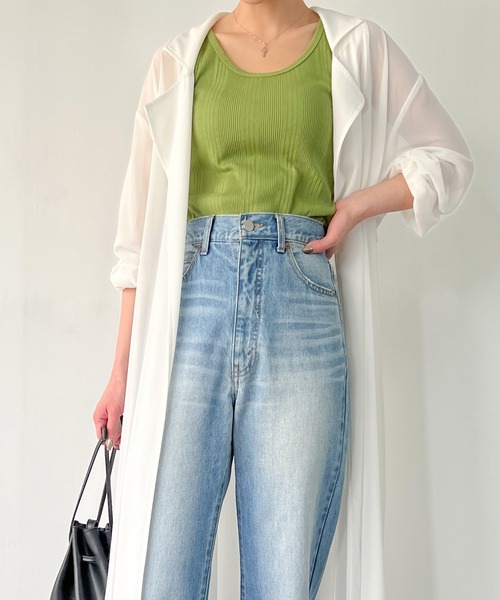 JUNOAH（ジュノア）の「トレンチ風シアーロングガウンシャツ（シャツ/ブラウス・レディース・グレイッシュベージュ/テラコッタ/ブラック/チャコール/ホワイト・MEDIUM/LARGE）」の2枚目の写真