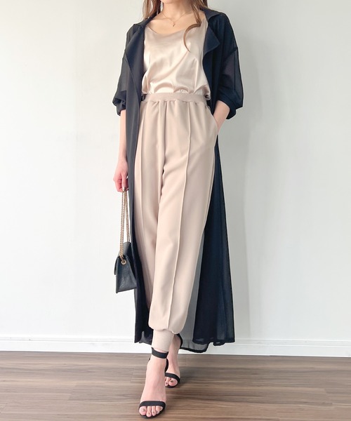 JUNOAH（ジュノア）の「トレンチ風シアーロングガウンシャツ（シャツ/ブラウス・レディース・グレイッシュベージュ/テラコッタ/ブラック/チャコール/ホワイト・MEDIUM/LARGE）」の20枚目の写真