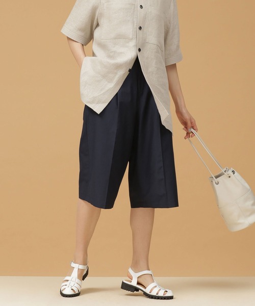 NANO universe(ナノユニバース)の「シルクブレンドバミューダパンツ(その他パンツ・レディース・ライトグレー/ダークネイビー・38/36)」の2枚目の写真