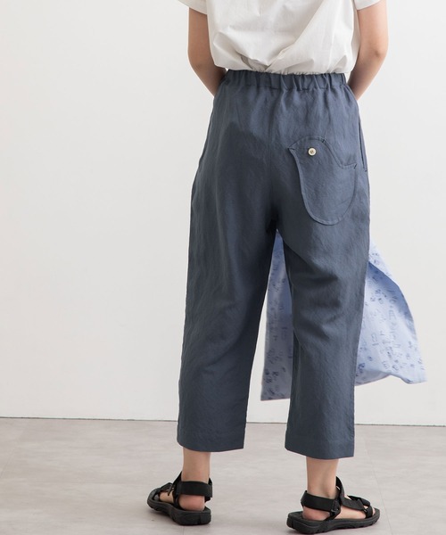 POU DOU DOU(プードゥドゥ)の「normes リネンレーヨン鳥ポケットクロップドパンツ(その他パンツ・レディース・ブラック/ネイビー/カーキ/ダークブルー・3)」の4枚目の写真