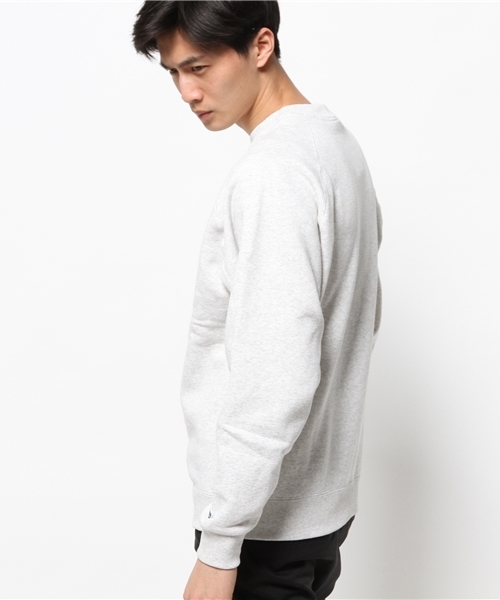 Champion（チャンピオン）の「メンズ ディスカス ラグラン クルースウェット DISCUS RAGLAN CREW SWEAT 7514301（スウェット・メンズ・ホワイト/ブラック/グレー/ネイビー・MEDIUM/LARGE）」の6枚目の写真