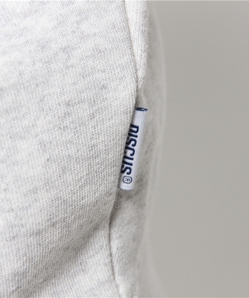 Champion（チャンピオン）の「メンズ ディスカス ラグラン クルースウェット DISCUS RAGLAN CREW SWEAT 7514301（スウェット・メンズ・ホワイト/ブラック/グレー/ネイビー・MEDIUM/LARGE）」の11枚目の写真