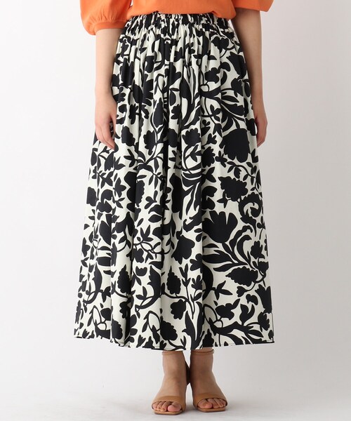 OPAQUE.CLIP（オペークドットクリップ）の「◆【C】ステンシルフラワー ボリュームフレアスカート（スカート・レディース・ブラック系/ダークブラウン系/パープル系2・38/36/40）」の7枚目の写真